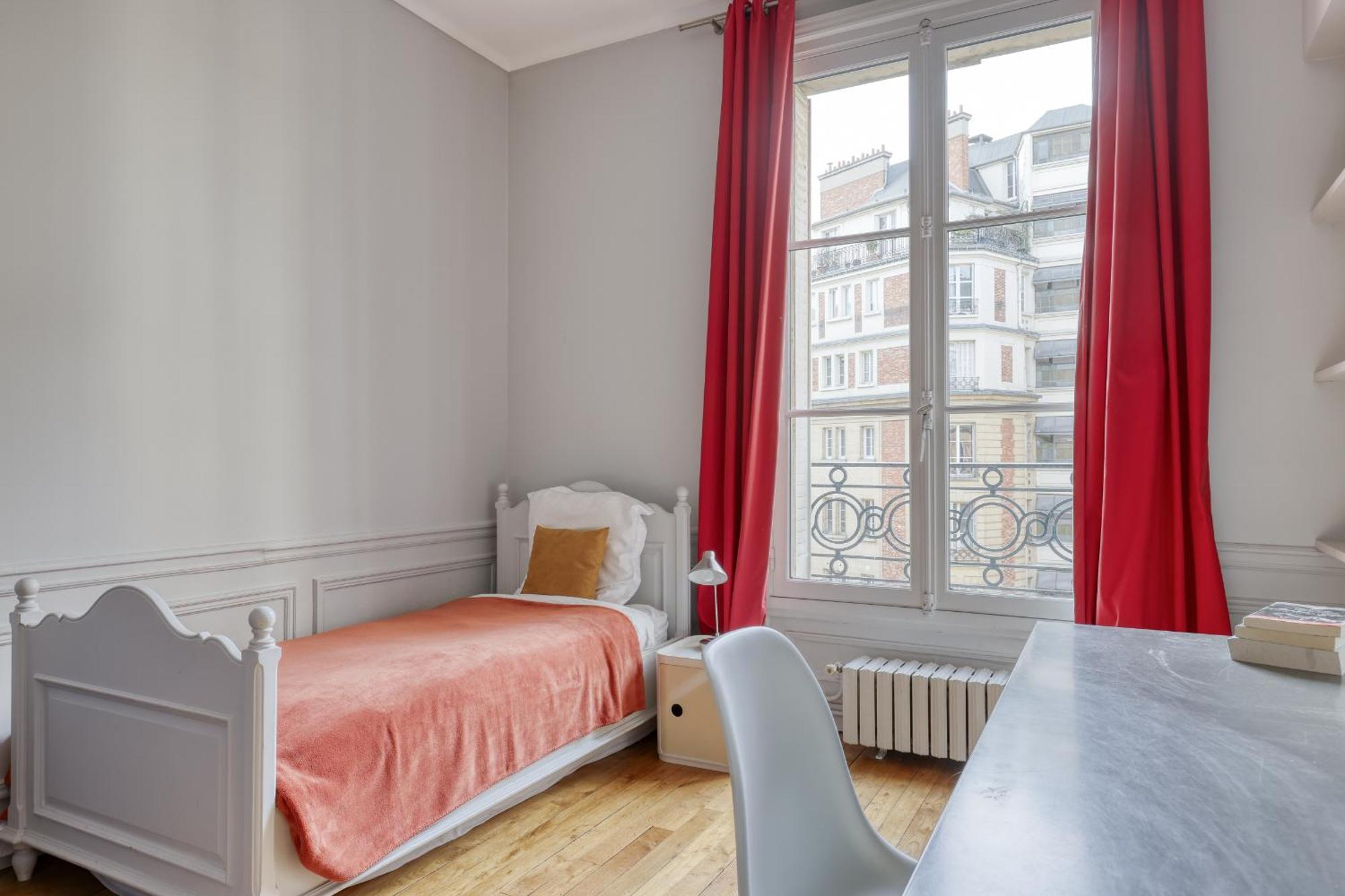 Wonderful & Large Flat In The 7th - Eiffel Tower Appartamento Parigi